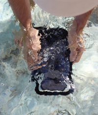 DryTide waterproof phone bag underwater